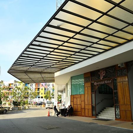 敦法蒂玛河滨酒店 Malacca 外观 照片